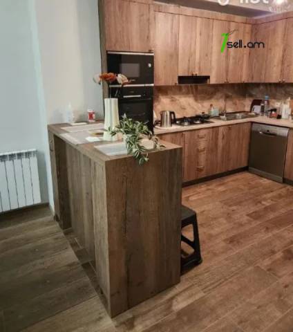 2 սենյականոց բնակարան նորակառույց շենքում Արամ Խաչատրյանի փողոցում, 62 ք.մ., բարձր առաստաղներ