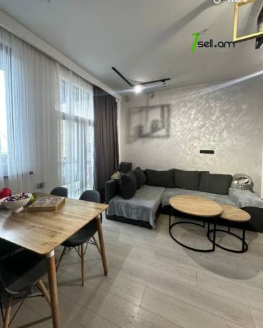 2 սենյականոց բնակարան նորակառույց շենքում Նոր Նորքում, 46 ք.մ., բարձր առաստաղներ