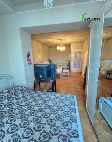 2 սենյականոց բնակարան Արմեն Տիգրանյանի փողոցում, 47 ք.մ., 3/5 հարկ, քարե շենք