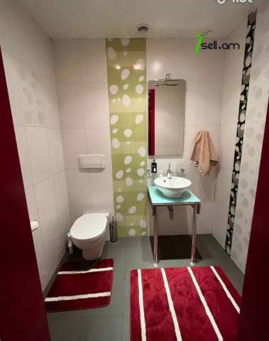 Ընդարձակ 4 սենյականոց բնակարան նորակառույց շենքում Հյուսիսային պողոտայում, 258 քմ, 5/8 հարկ