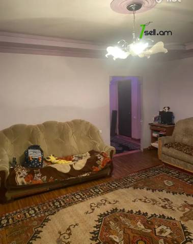 3 սենյականոց բնակարան Առնո Բաբաջանյան փողոցում, 75 ք.մ., մի քանի պատշգամբ, մասնակի վերանորոգում