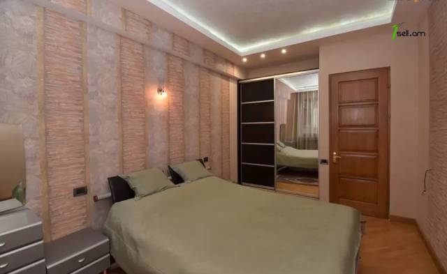 4 սենյականոց բնակարան նորակառույց շենքում Հյուսիսային պողոտայում, 140 ք.մ., բարձր առաստաղներ