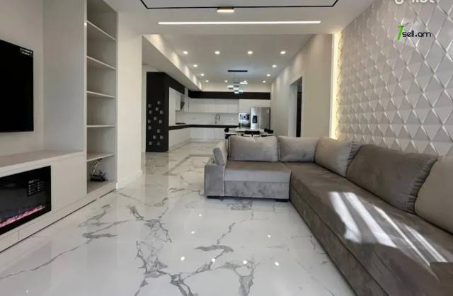 4 սենյականոց բնակարան նորակառույց շենքում Պարոնյան փողոցում, 132 ք.մ., 2 սանհանգույց