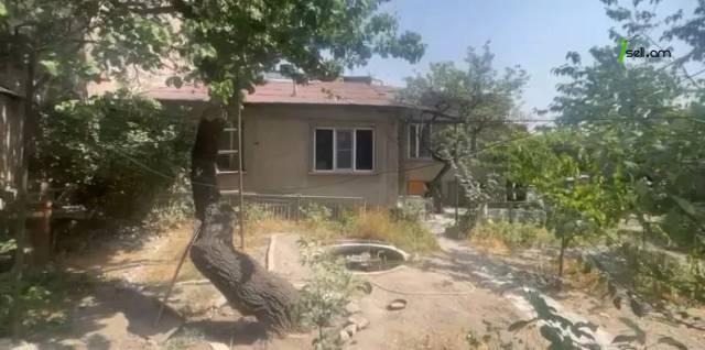 Հողատարածք բնակելի շինությունների համար Գոգոլի փողոցում Քանաքեռ Զեյթունում, 585 ք.մ.