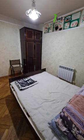 3 սենյականոց բնակարան Սարյանի փողոցում, 74 քմ, 1/8 հարկ, քարե շենք