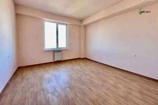 2 սենյականոց բնակարան նորակառույց շենքում Շինարարների փողոցում, 70 քմ, 11/14 հարկ