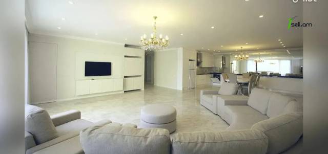 Ընդարձակ 4 սենյականոց բնակարան նորակառույց շենքում Վարդանանց փողոցում, 206 քմ, 20/23 հարկ