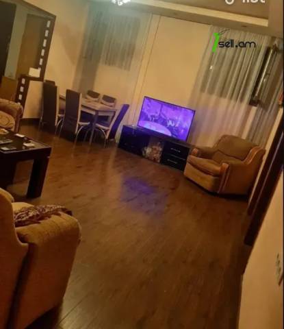 Մեկ հարկանի տուն Էրեբունիում, 130 ք.մ., մասնակի վերանորոգում