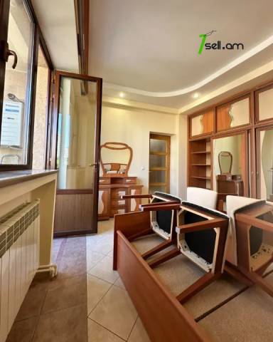 2 սենյականոց բնակարան Սարյանի փողոցում, 66 ք.մ., 3/6 հարկ, բարձր առաստաղներ, կապիտալ վերանորոգված
