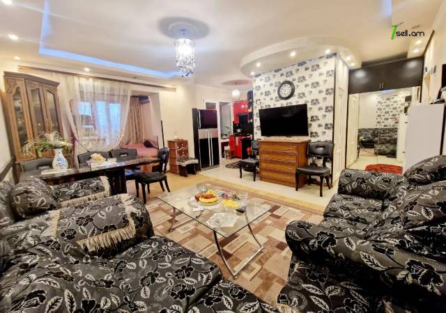 1 սենյականոց բնակարան Նանսենի փողոցում, 44 ք.մ., 3/5 հարկ, կապիտալ վերանորոգված, քարե շենք