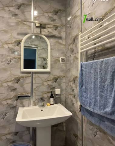 3 սենյականոց բնակարան Պարույր Սևակի փողոցում, 78 քմ, եվրովերանորոգված