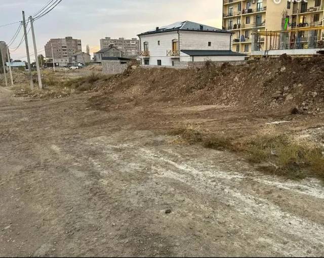 Հողատարածք բնակելի շինությունների համար Մինսկի փողոցում Նոր Նորքում, 600 քմ