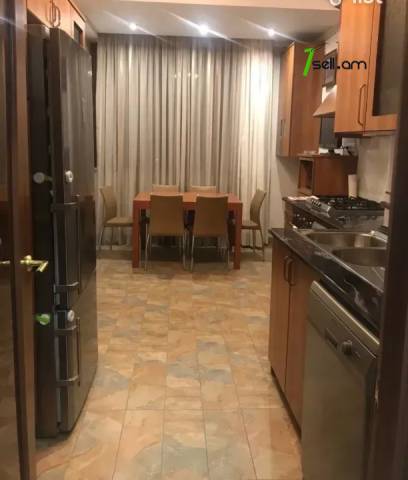 2 սենյականոց բնակարան նորակառույց շենքում Վիկտոր Համբարձումյանի փողոցում, 90 ք.մ., 2 սանհանգույց