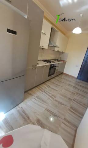 2 սենյականոց բնակարան, Ghazar Parpetsi Street, 65 ք.մ., 7/9 հարկ, կապիտալ վերանորոգված