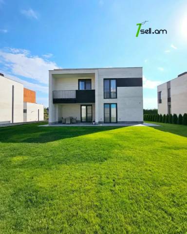 Երկու հարկանի քարե տուն, Վահագնի Թաղամաս Աջափնյակում, 800 ք.մ., 3+ սանհանգույց