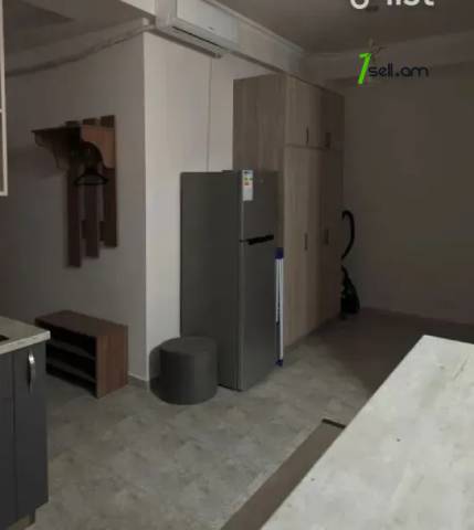2 սենյականոց բնակարան նորակառույց շենքում Նիկողայոս Ադոնցի փողոցում, 45 ք.մ., բարձր առաստաղներ