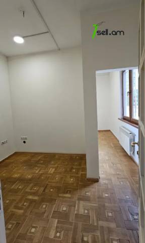 Բազմաֆունկցիոնալ գույք Ազատության պողոտայում Արաբկիրում, 900 քմ