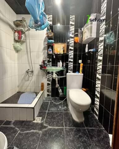 1 սենյականոց բնակարան Զավարյան փողոցում, 42 ք.մ., 7/9 հարկ, կապիտալ վերանորոգված