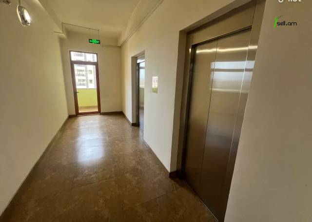 3 սենյականոց բնակարան նորակառույց շենքում Փավստոս Բուզանդի փողոցում, 107 քմ, 11/15 հարկ