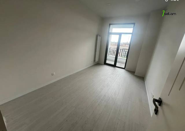 3 սենյականոց բնակարան նորակառույց շենքում Փավստոս Բուզանդի փողոցում, 105 քմ, 9/12 հարկ