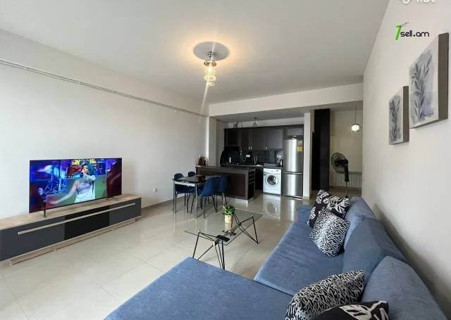 2 սենյականոց բնակարան նորակառույց շենքում Վերին Անտառային փողոցում, 65 ք.մ., բարձր առաստաղներ