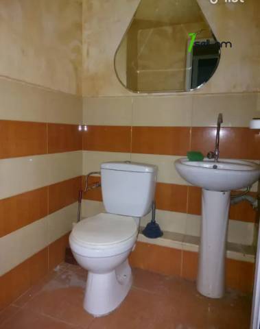 Բազմաֆունկցիոնալ գույք Արցախի պողոտայում կենտրոնում, 400 ք.մ.