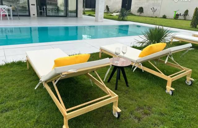 Երեք հարկանի քարե տուն Ղափանցյան փողոցում Արաբկիրում, 450 ք.մ., 3+ սանհանգույց