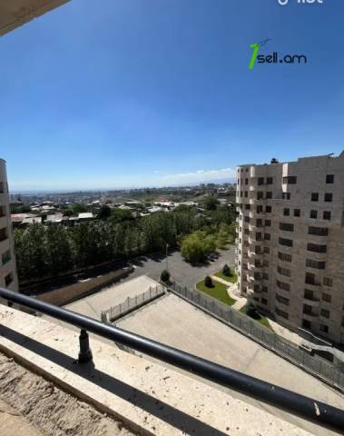 4 սենյականոց բնակարան նորակառույց շենքում Սերո Խանզադյան փողոցում, 133 քմ, 3+ սանհանգույց