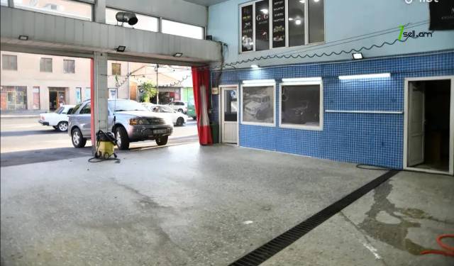 Ավտոսպասարկում Ռոստովյան փողոցում Էրեբունիում, 245 ք.մ.