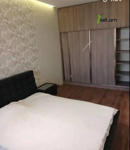 3 սենյականոց բնակարան նորակառույց շենքում Գարեգին Հովսեփյան փողոցում, 104 ք.մ., 3/6 հարկ