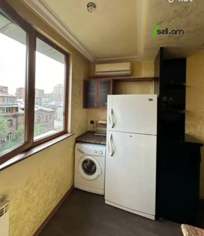 2 սենյականոց բնակարան Ամիրյան փողոցում, 58 քմ, 8/11 հարկ, բարձր առաստաղներ, կապիտալ վերանորոգված