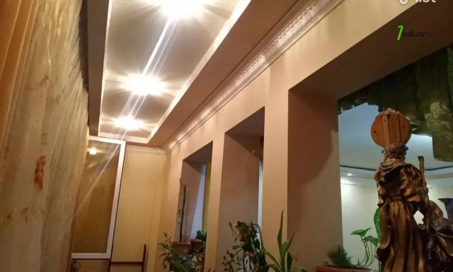 3 սենյականոց բնակարան Վիլնյուսի փողոցում, 80 ք.մ., 1/9 հարկ, եվրովերանորոգված