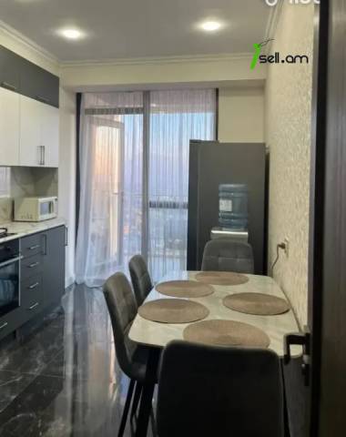 3 սենյականոց բնակարան նորակառույց շենքում Կարապետ Ուլնեցու փողոցում, 105 ք.մ., 9/16 հարկ