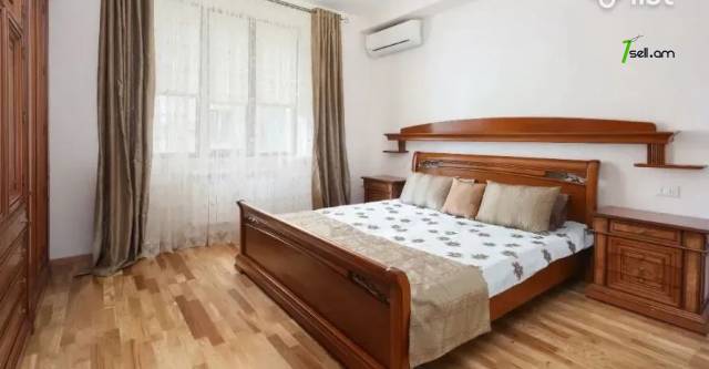 3 սենյականոց բնակարան նորակառույց շենքում Արամի փողոցում, 146 ք.մ., 3+ սանհանգույց, բարձր առաստաղներ