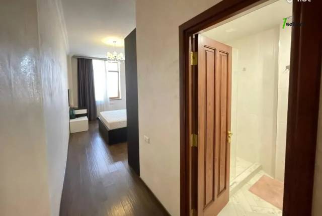 3 սենյականոց բնակարան նորակառույց շենքում Խորենացու փողոցում, 96 քմ, նախավերջին հարկ, 2 սանհանգույց