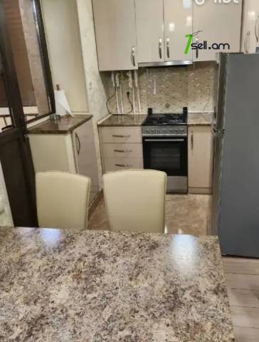 2 սենյականոց բնակարան Կոմիտասի պողոտայում, 50 ք.մ., բարձր առաստաղներ, 3/5 հարկ, եվրովերանորոգված