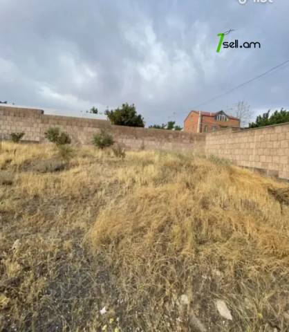 Հողատարածք բնակելի շինությունների համար Զովունիում, 1600 ք.մ.