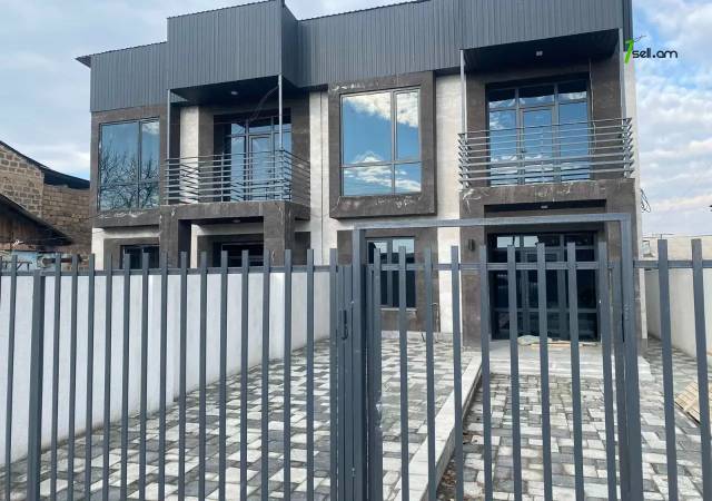 Երկու հարկանի քարե տուն Ադմիրալ Իսակովի պողոտայում Մալաթիա Սեբաստիայում, 200 քմ, 2 սանհանգույց