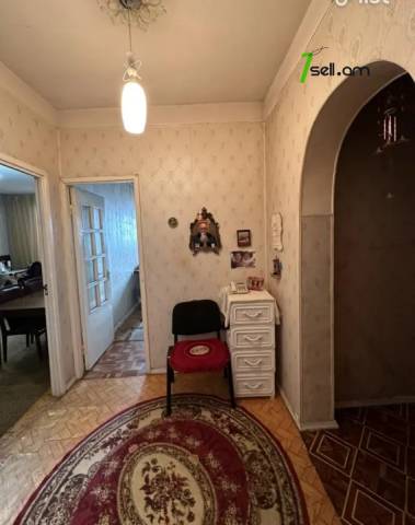 2 սենյականոց բնակարան Կարապետ Ուլնեցու փողոցում, 54 քմ, 6/9 հարկ, կապիտալ վերանորոգված