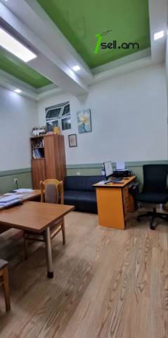 Բազմաֆունկցիոնալ գույք Զաքյան փողոցում կենտրոնում, 188 ք.մ.
