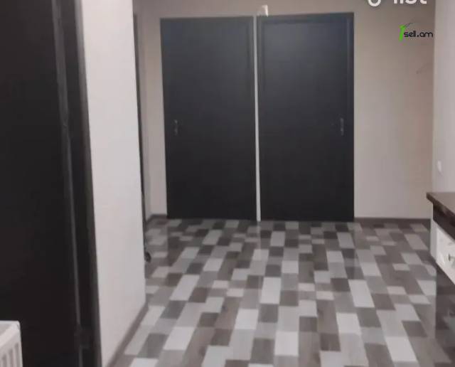 Մեկ հարկանի տուն Պարույր Սևակ թաղամասի 14-րդ փողոցում Առինջում, 100 քմ, կապիտալ վերանորոգված