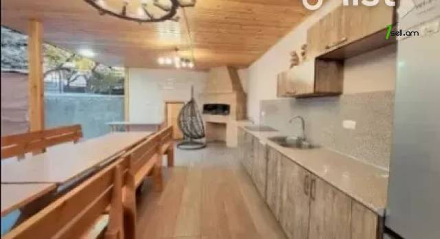 Երկու հարկանի քարե տուն Արաբկիրում, 604 ք.մ., 3+ սանհանգույց, եվրովերանորոգված