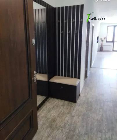 3 սենյականոց բնակարան նորակառույց շենքում Գրիբոյեդովի փողոցում, 80 քմ, նախավերջին հարկ