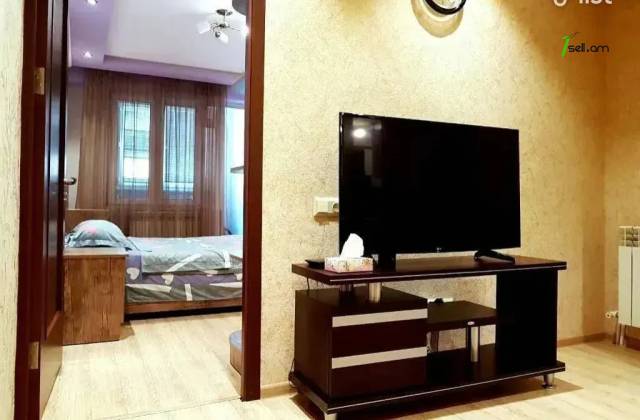 3 սենյականոց բնակարան Հին երևանցու փողոցում, 65 քմ, 8/10 հարկ, բարձր առաստաղներ