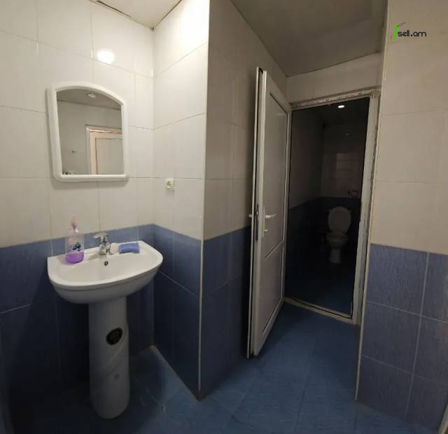 Գրասենյակային տարածք Երզնկյան փողոցում Արաբկիրում, 430 քմ