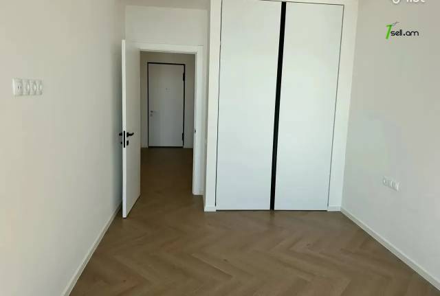 4 սենյականոց բնակարան նորակառույց շենքում Կարապետ Ուլնեցու փողոցում, 133 ք.մ., 2 սանհանգույց