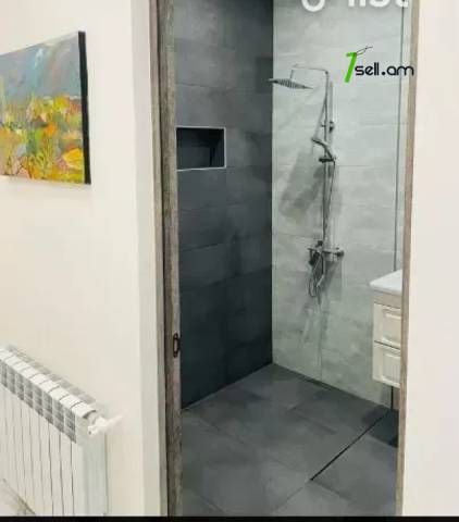 2 սենյականոց բնակարան նորակառույց շենքում Արամ Խաչատրյանի փողոցում, 63 քմ, 5/11 հարկ