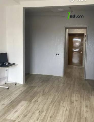 3 սենյականոց բնակարան Կոմիտասի պողոտայում, 68 ք.մ., կապիտալ վերանորոգված, քարե շենք