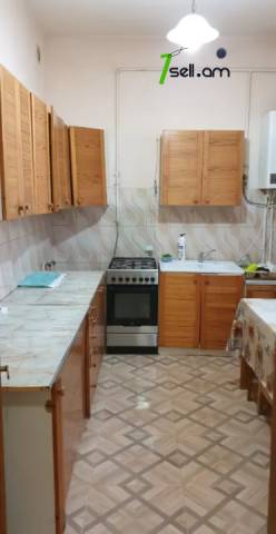 Երկու հարկանի քարե տուն Արաբկիրում, 200 ք.մ., 2 սանհանգույց, եվրովերանորոգված