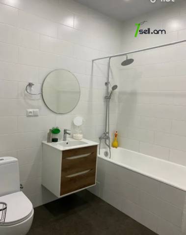 2 սենյականոց բնակարան նորակառույց շենքում Գրիբոյեդովի փողոցում, 70 քմ, 13/16 հարկ, բարձր առաստաղներ